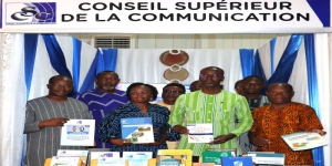 18è édition de la FILO : le président du CSC en visite sur l’aire d’exposition