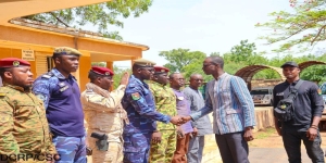 Visite du président du CSC au Goulmou : Wendingoudi Louis Modeste Ouédraogo à la rencontre du Gouverneur et des acteurs des médias